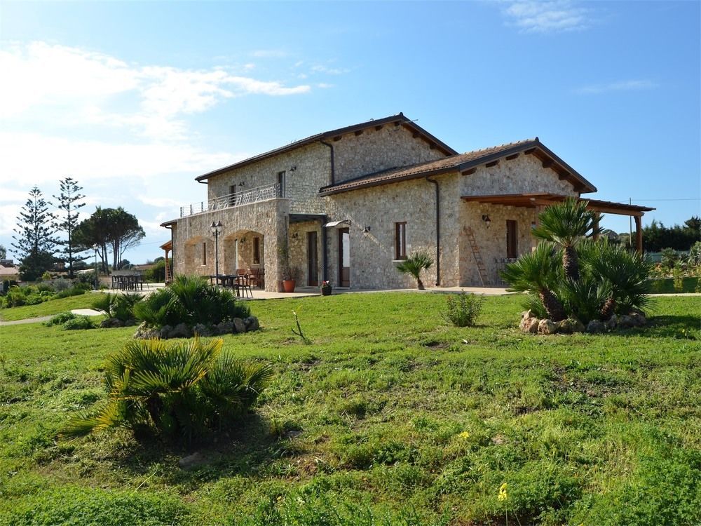 Portopalo Di Capo Passero B&B Al Tramonto Portopalo المظهر الخارجي الصورة